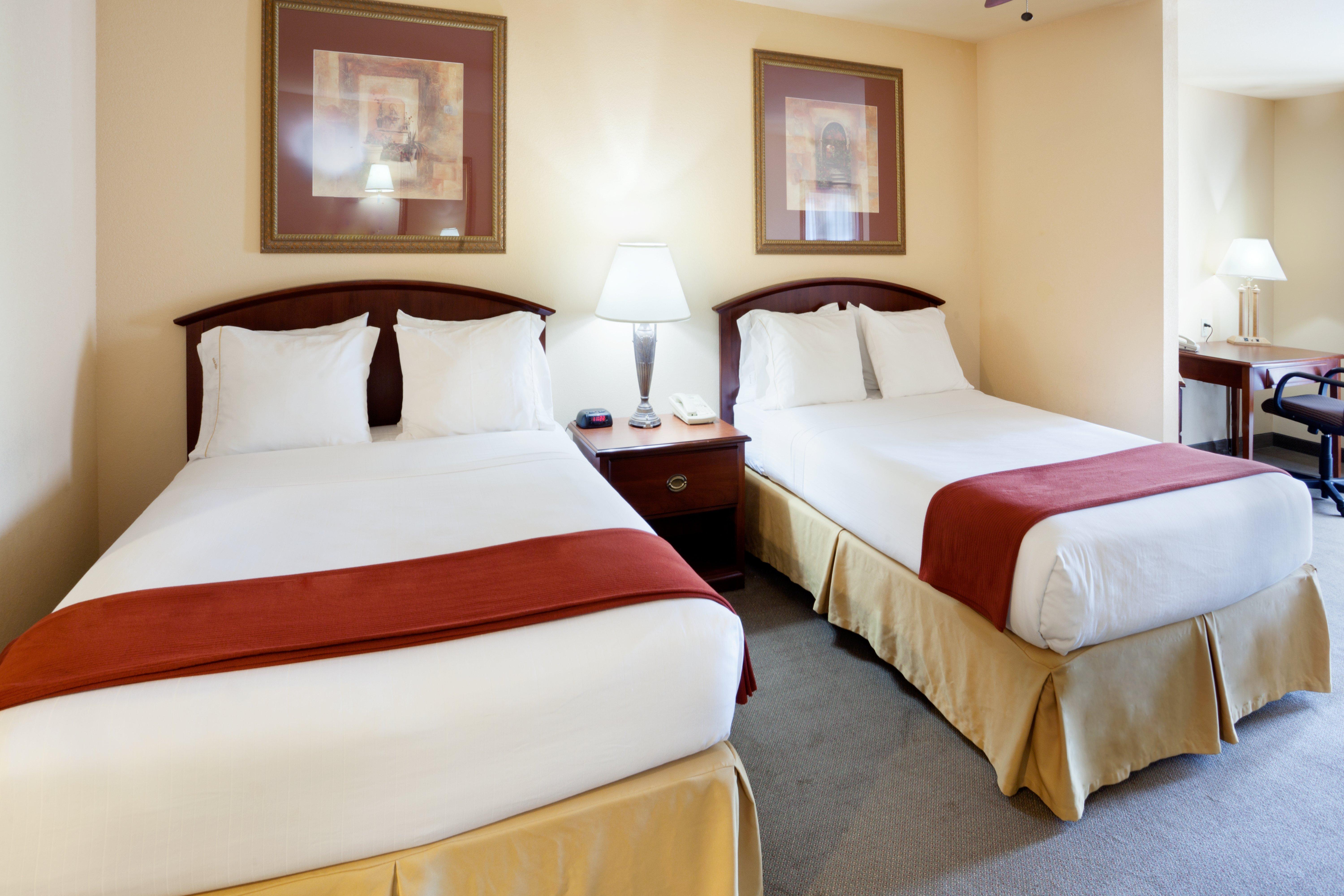 Holiday Inn Express & Suites Kerrville Extérieur photo