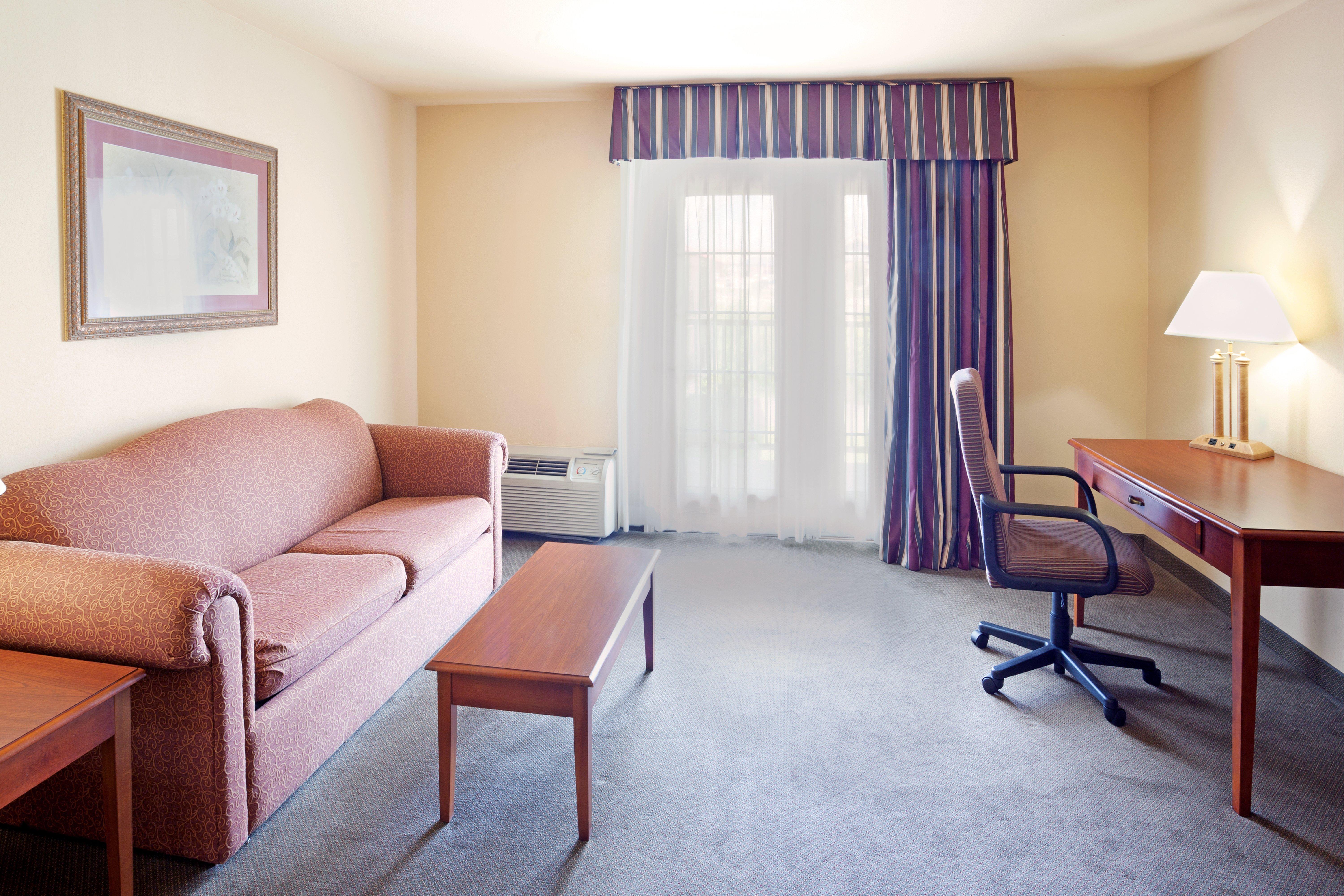 Holiday Inn Express & Suites Kerrville Extérieur photo