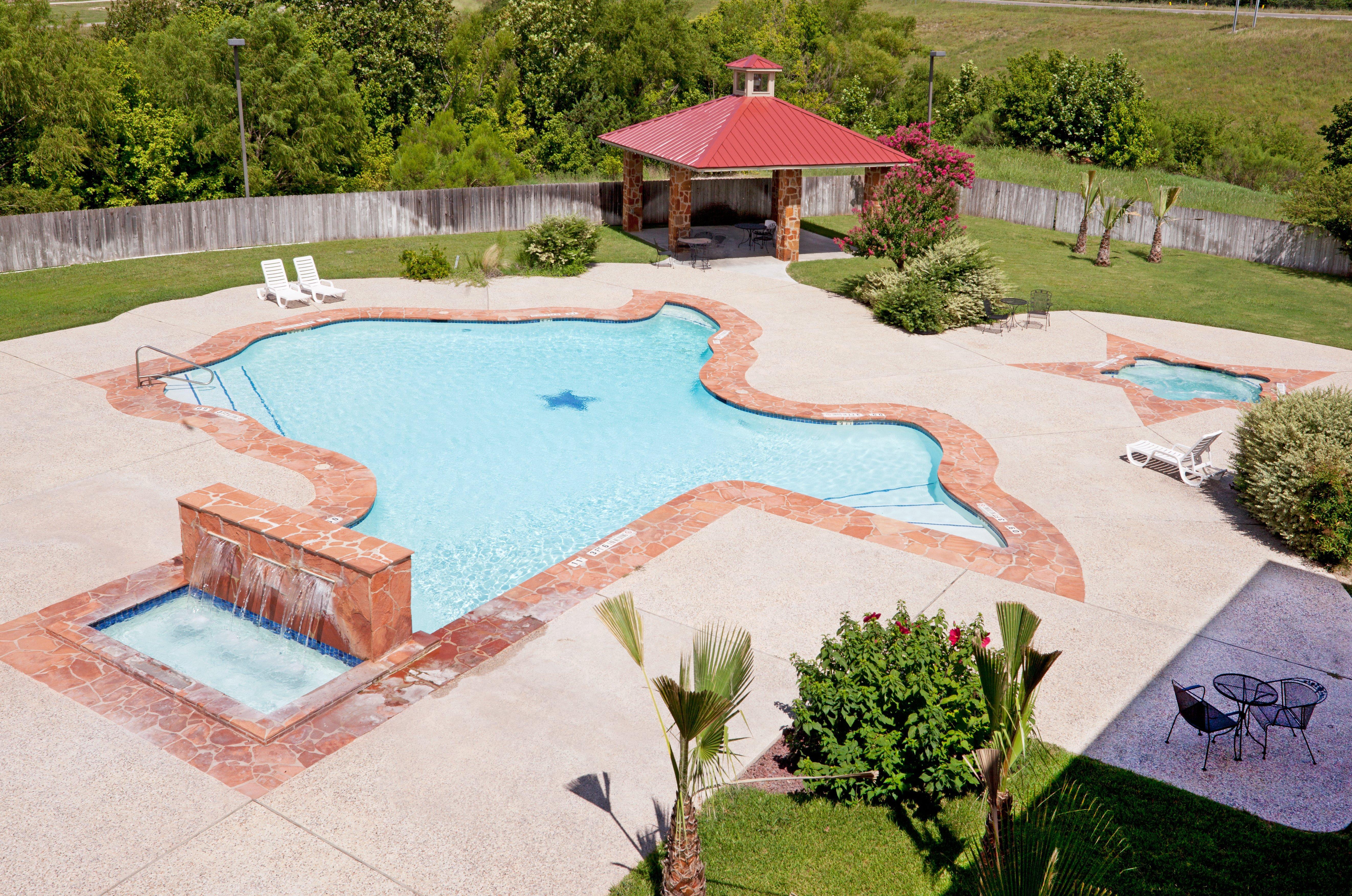Holiday Inn Express & Suites Kerrville Extérieur photo