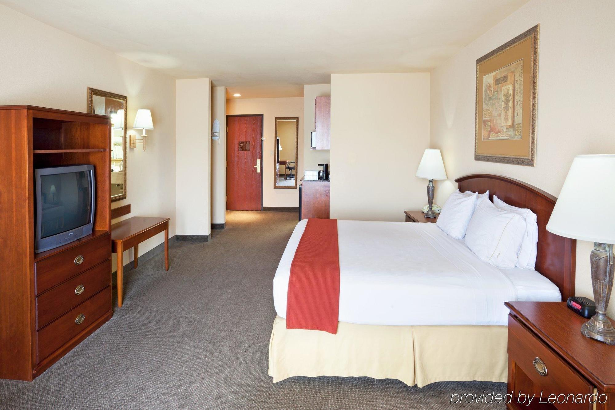 Holiday Inn Express & Suites Kerrville Chambre photo