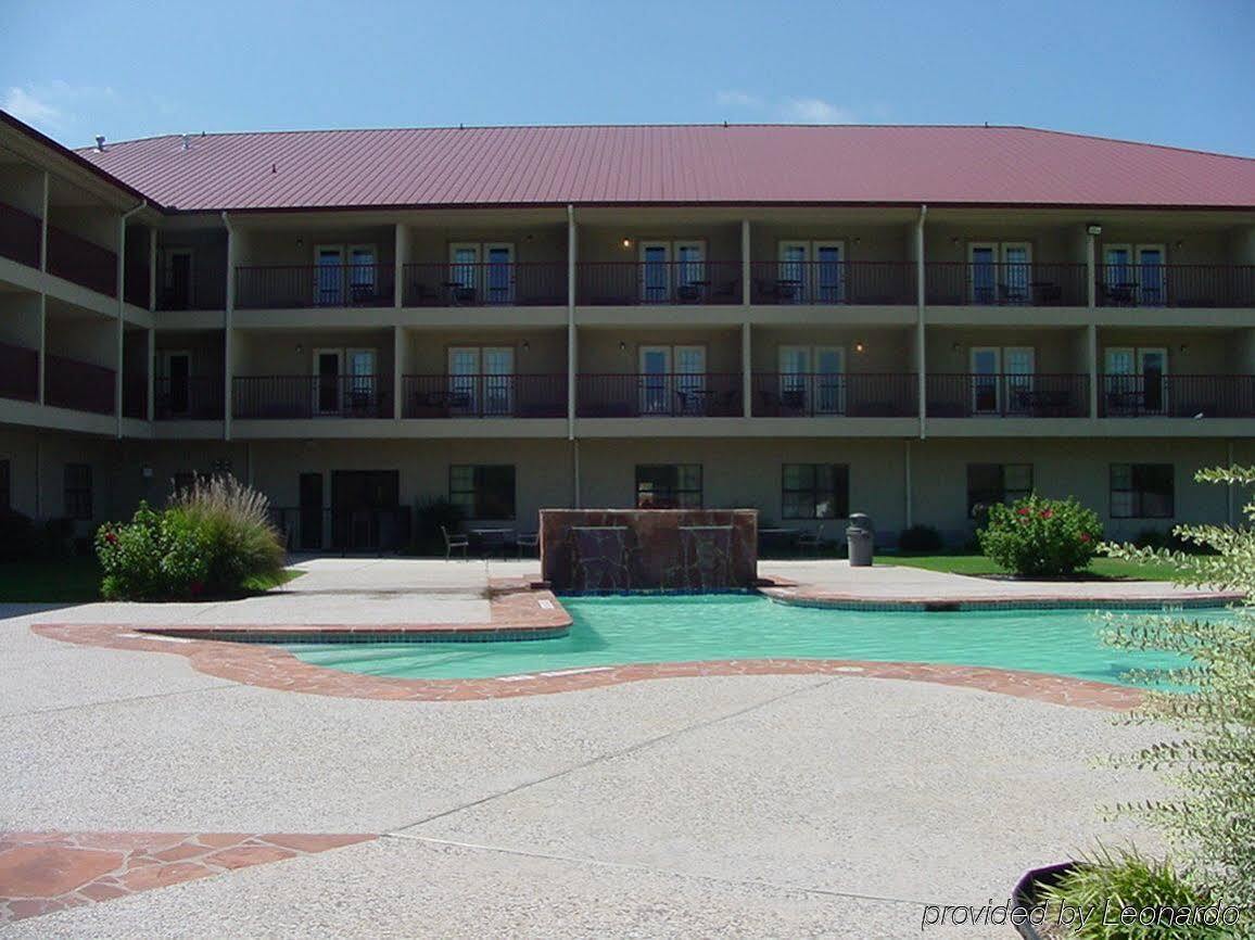 Holiday Inn Express & Suites Kerrville Extérieur photo