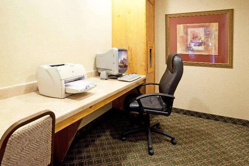 Holiday Inn Express & Suites Kerrville Extérieur photo