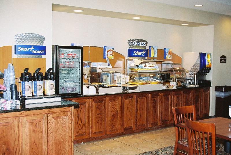 Holiday Inn Express & Suites Kerrville Extérieur photo
